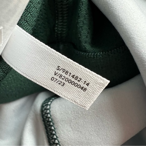 ATHLETA GIRL Long Distance Cropped Racerback Sports Bra Tank Top Size S / 7 - Picture 7 of 7